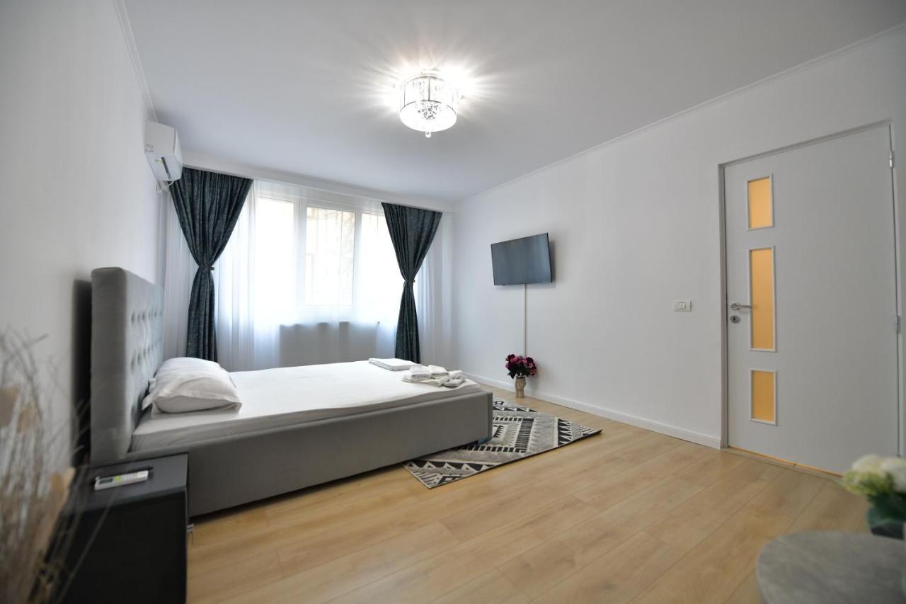 בוקרשט Luxury Studio / M Romancierilor מראה חיצוני תמונה