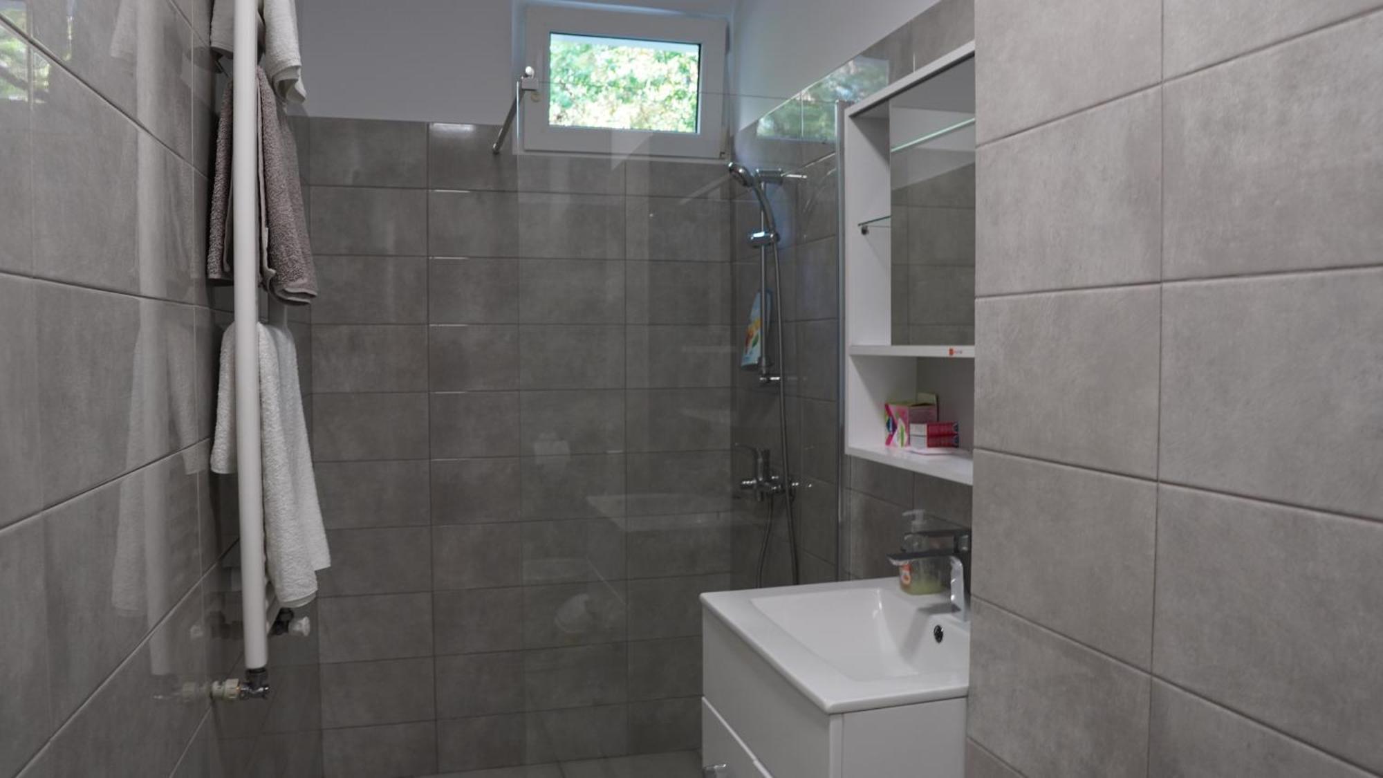 בוקרשט Luxury Studio / M Romancierilor מראה חיצוני תמונה